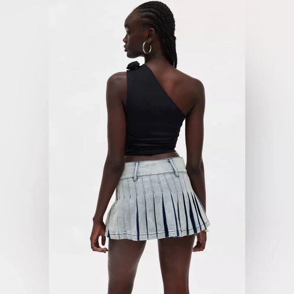 UO Kimchi Blue Rowan Denim Pleated Mini Skirt - Picture 4 of 4